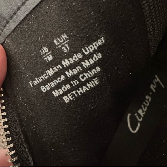 Sam Edelman Circus NY ‘Bethanie’ Rainboot - Picture 10 of 15